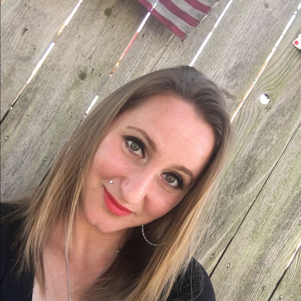 Meet your Posher, Amber